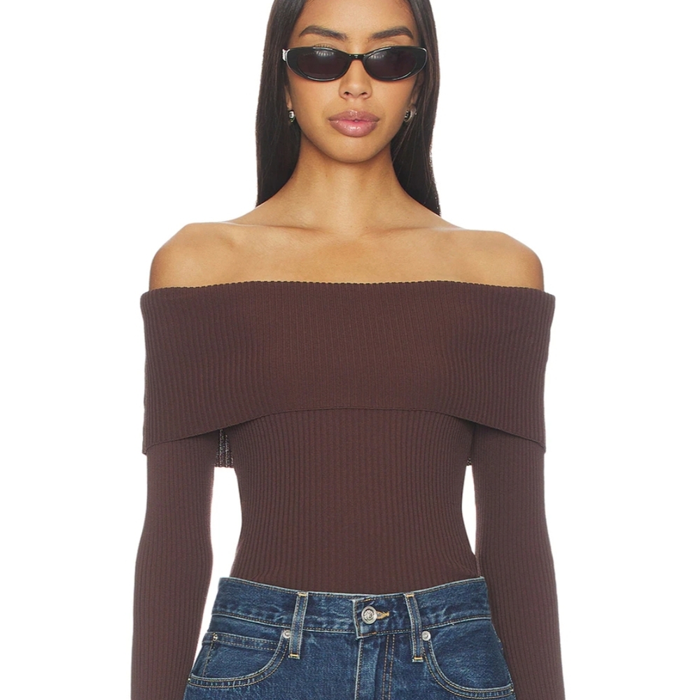 Off-Shoulder Brown Ribbed Top